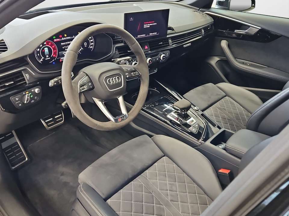 Audi RS4 - Imagem 8