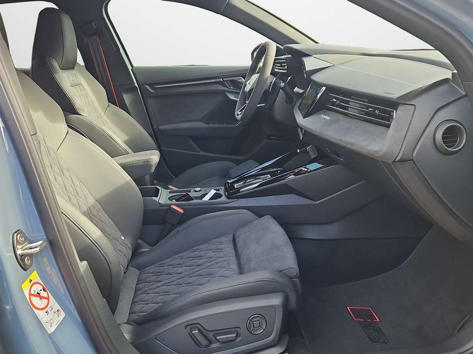 Audi RS3 - Imagem 13