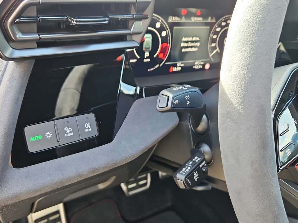 Audi RS3 - Imagem 14