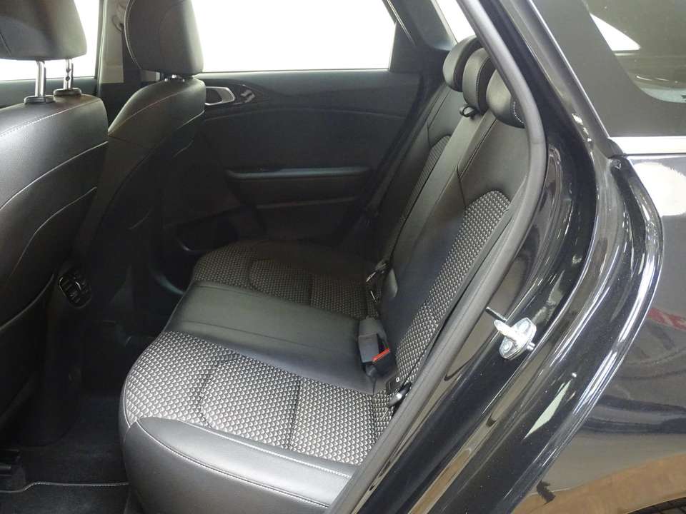 Kia Ceed SW / cee'd SW - Imagem 8