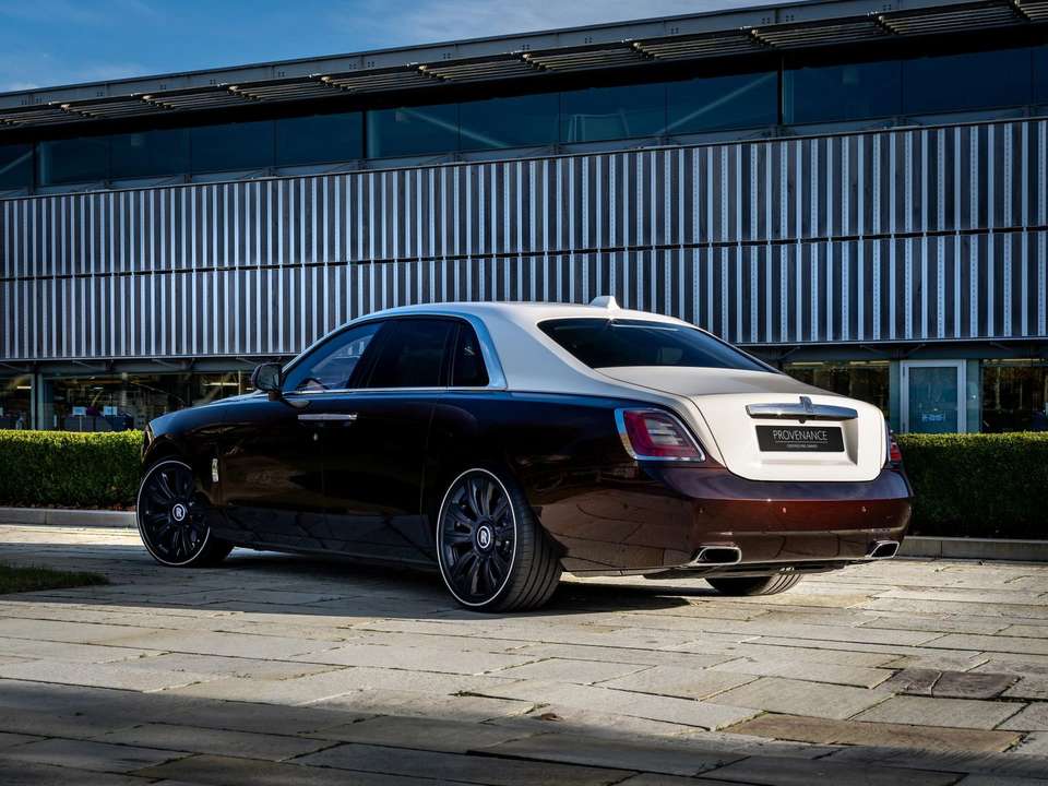 Rolls-Royce Ghost - Imagem 2