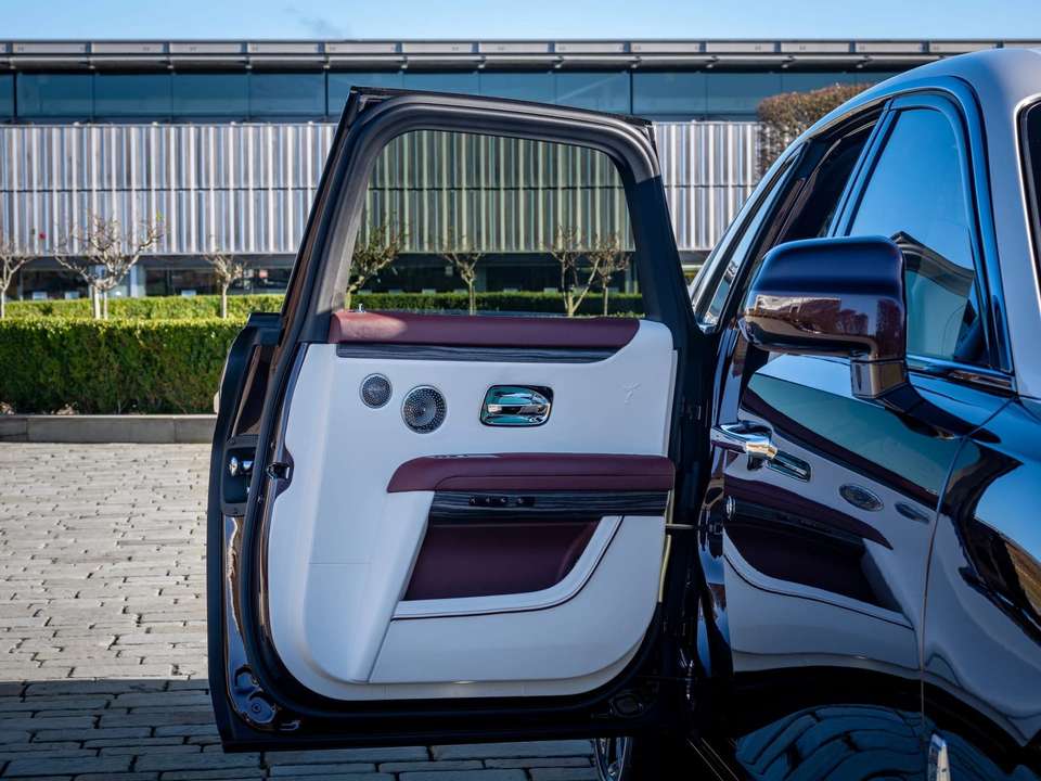 Rolls-Royce Ghost - Imagem 15