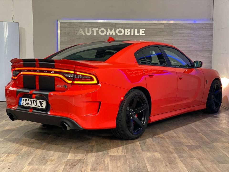 Dodge Charger - Imagem 12