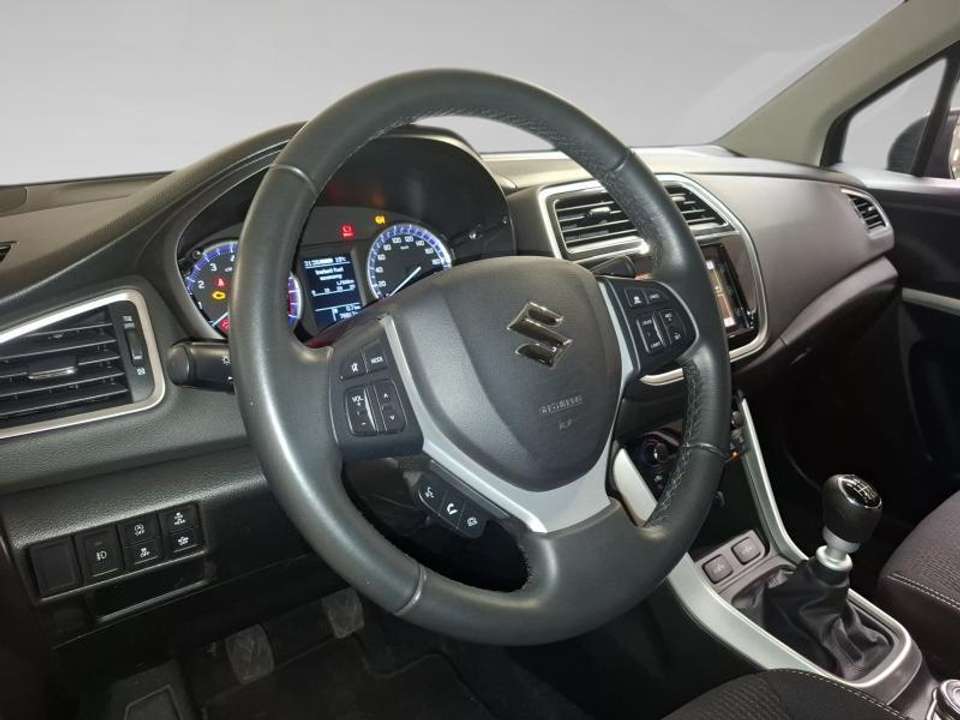 Suzuki SX4 S-Cross - Imagem 8