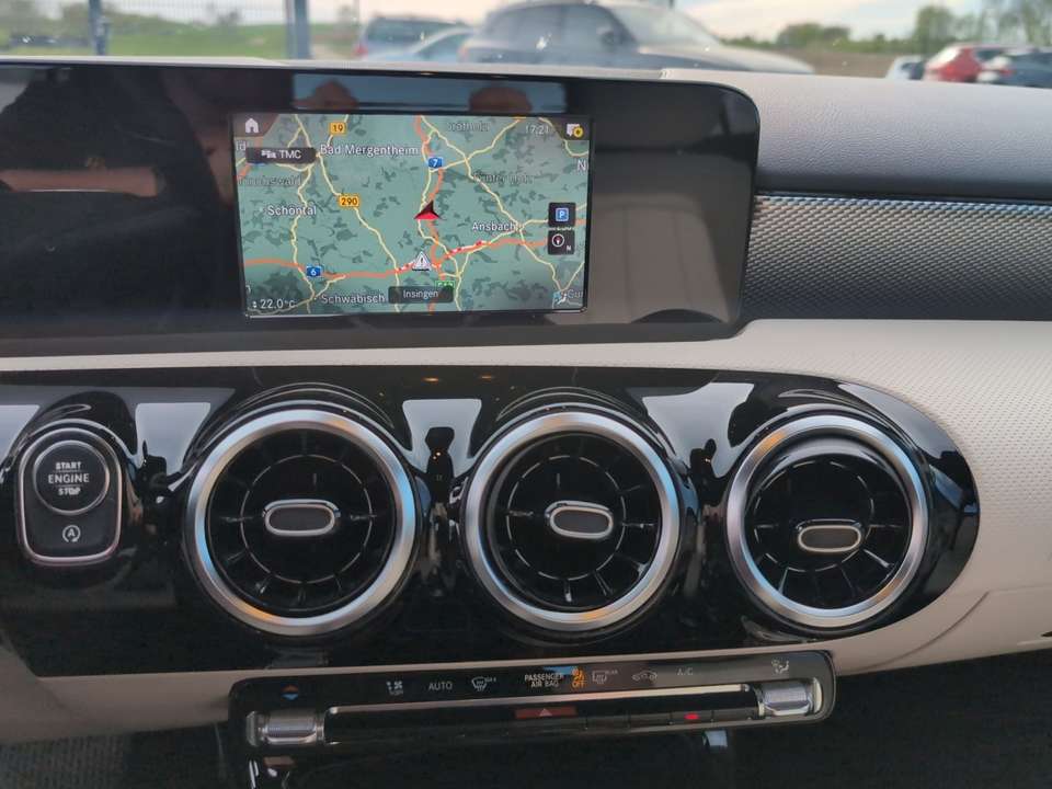 Mercedes-Benz A 180 - Imagem 9