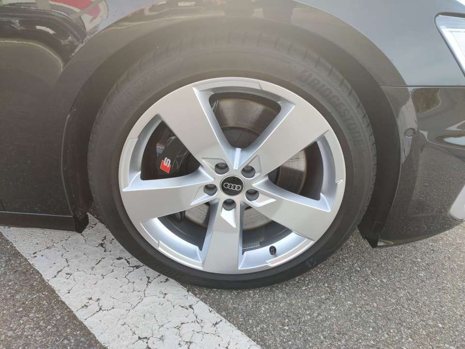 Audi S6 - Imagem 13