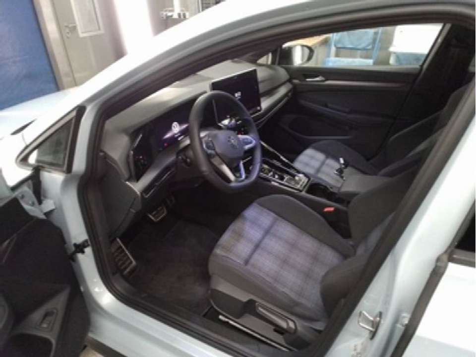 Volkswagen Golf GTE - Imagem 3