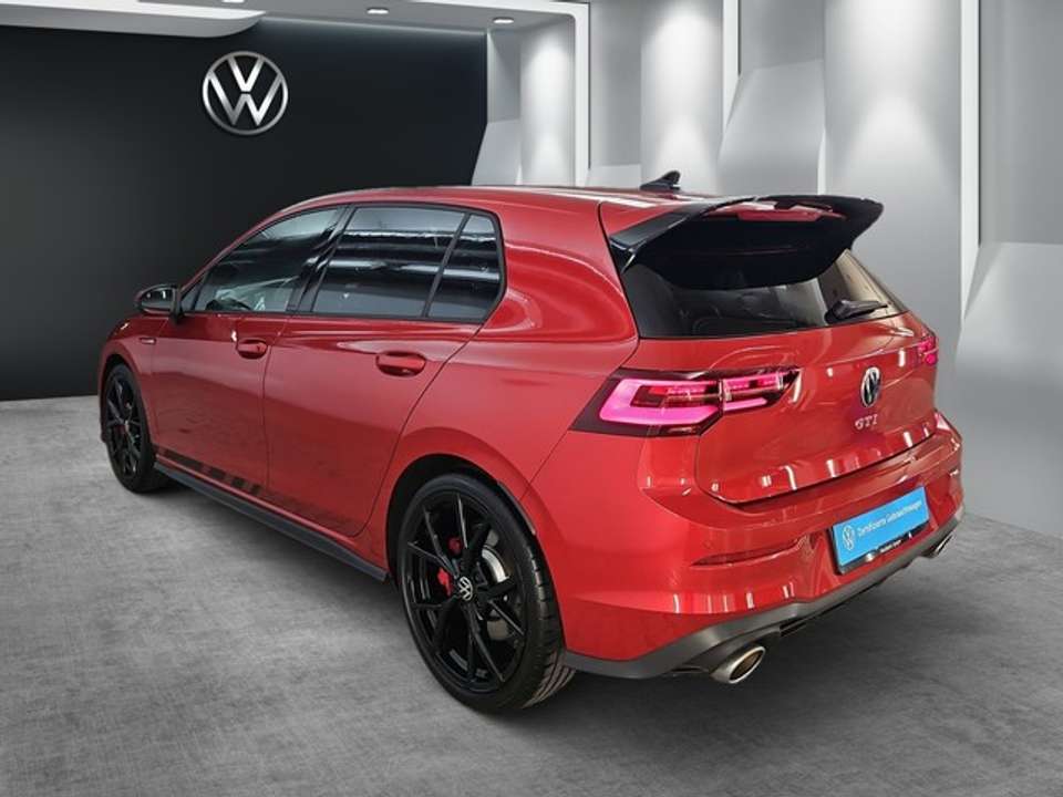 Volkswagen Golf - Imagem 11