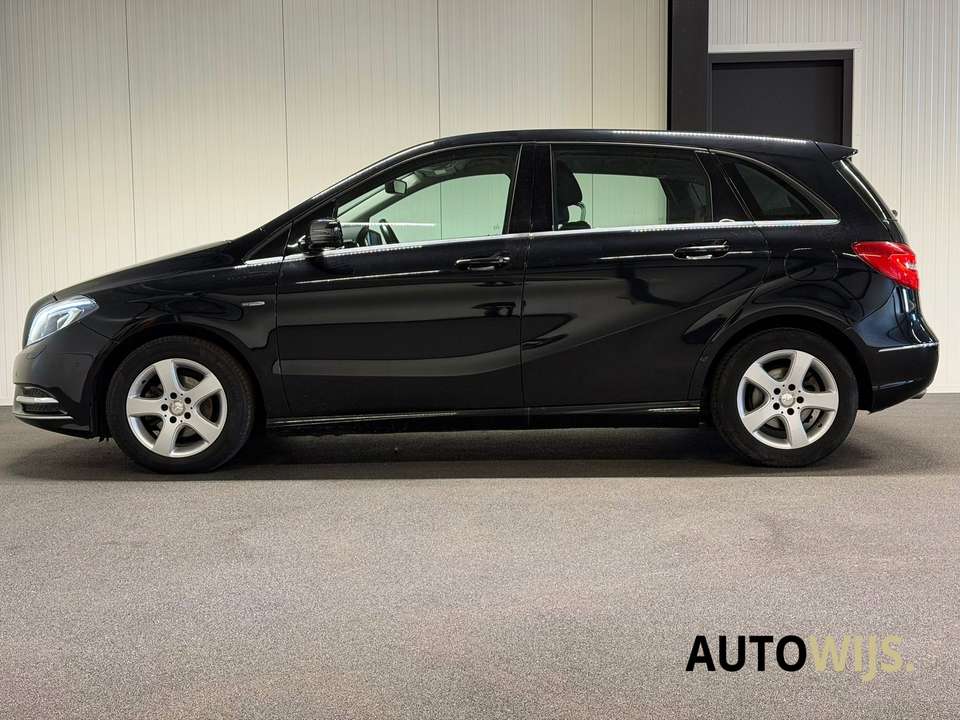 Mercedes-Benz B 180 - Imagem 3