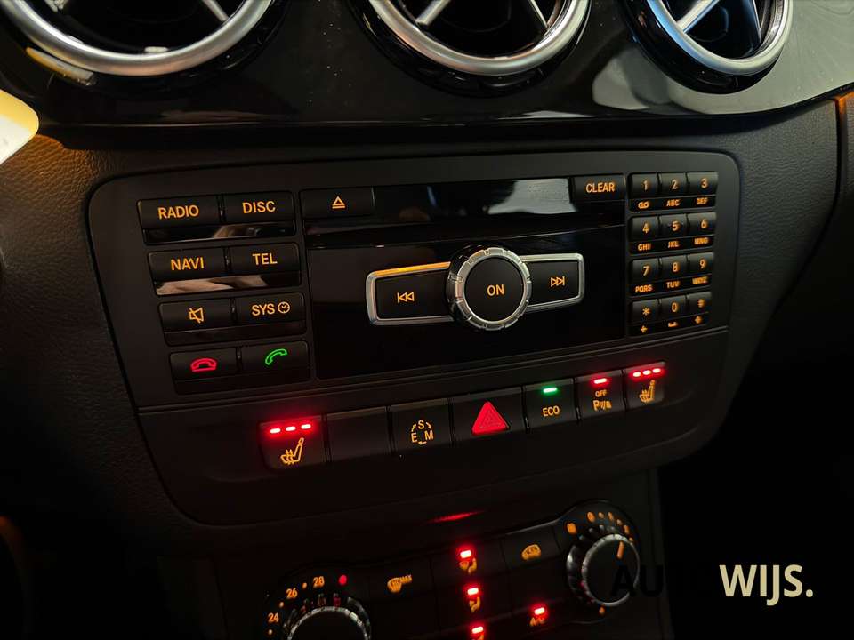 Mercedes-Benz B 180 - Imagem 12