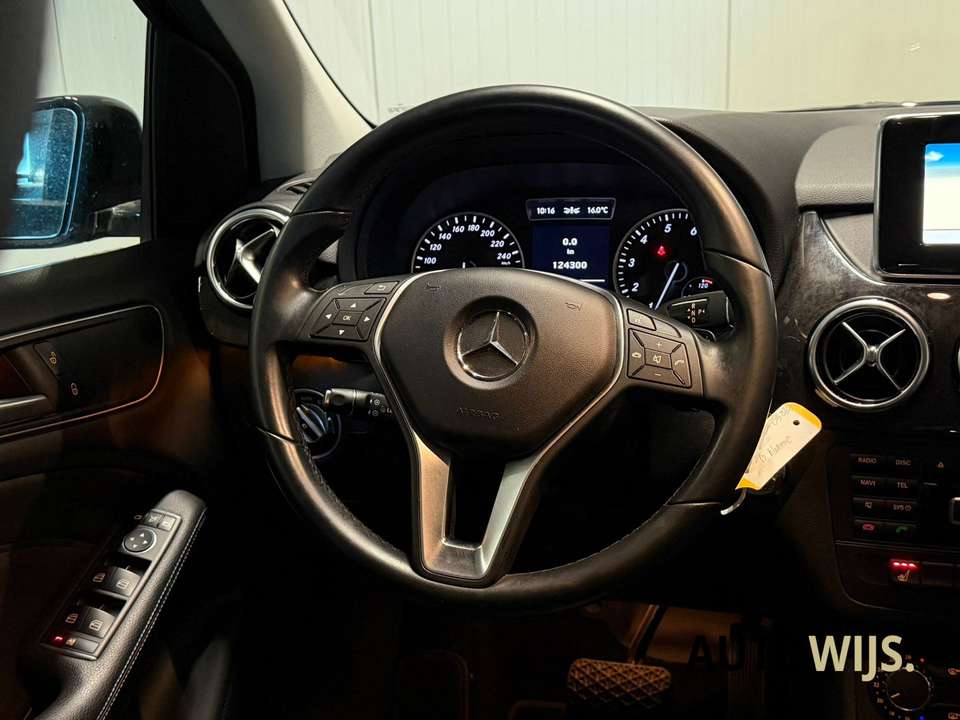 Mercedes-Benz B 180 - Imagem 15