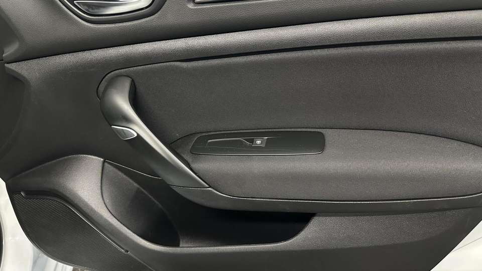 Renault Megane E-Tech - Imagem 17