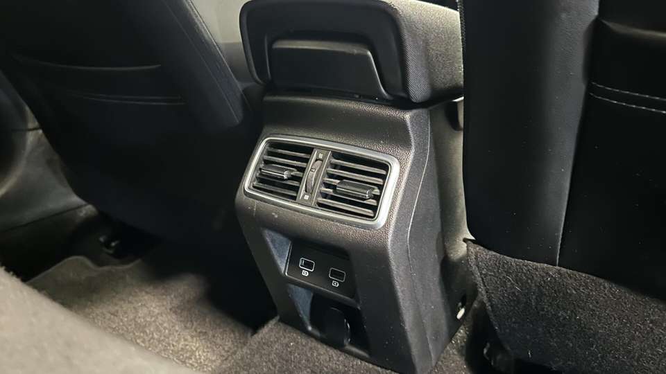 Renault Megane E-Tech - Imagem 19