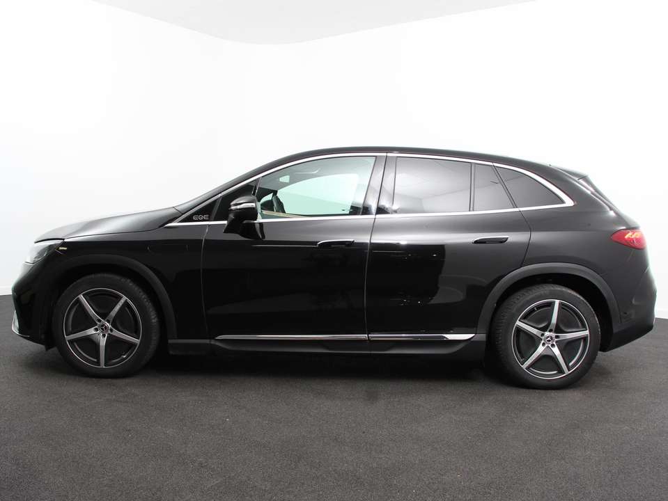 Mercedes-Benz EQE 350 - Imagem 7