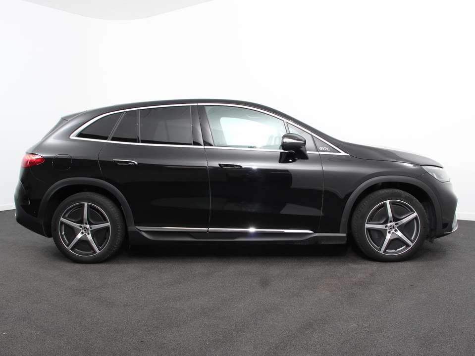 Mercedes-Benz EQE 350 - Imagem 8