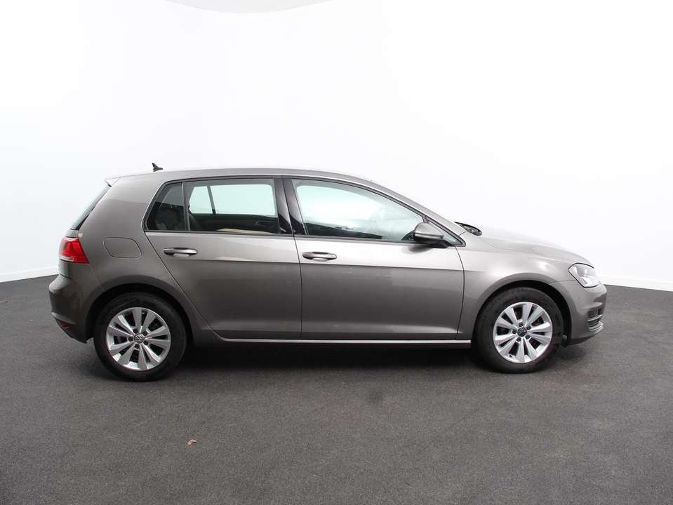 Volkswagen Golf - Imagem 8