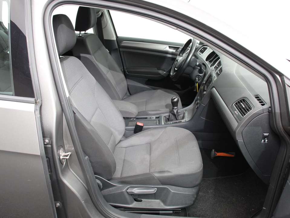 Volkswagen Golf - Imagem 12