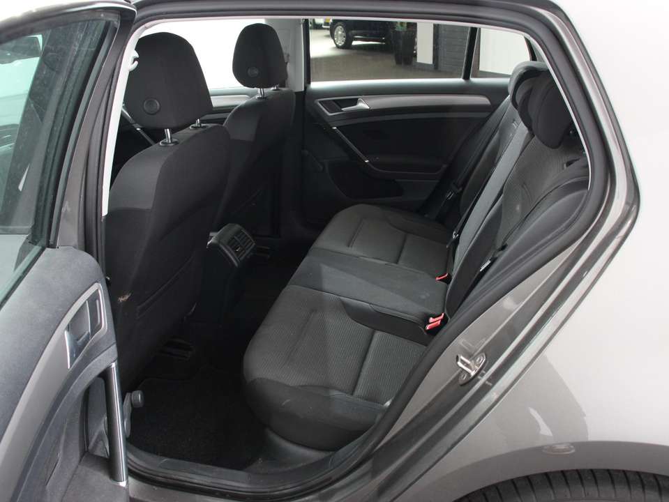 Volkswagen Golf - Imagem 13