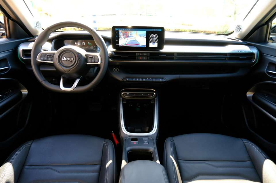 Jeep Avenger - Imagem 12