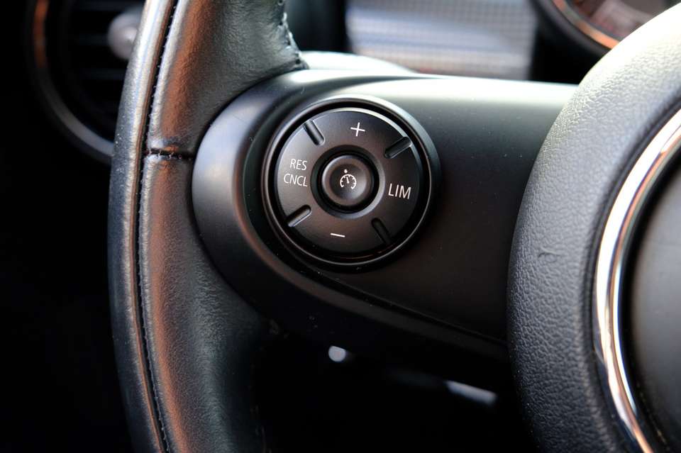 MINI Cooper - Imagem 18