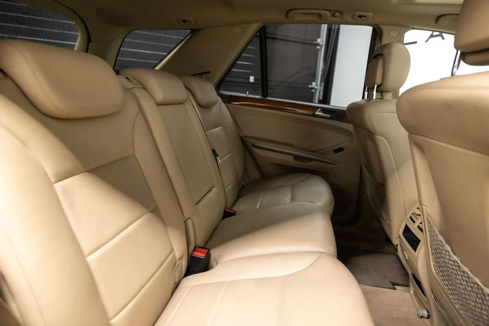 Mercedes-Benz ML 350 - Imagem 10