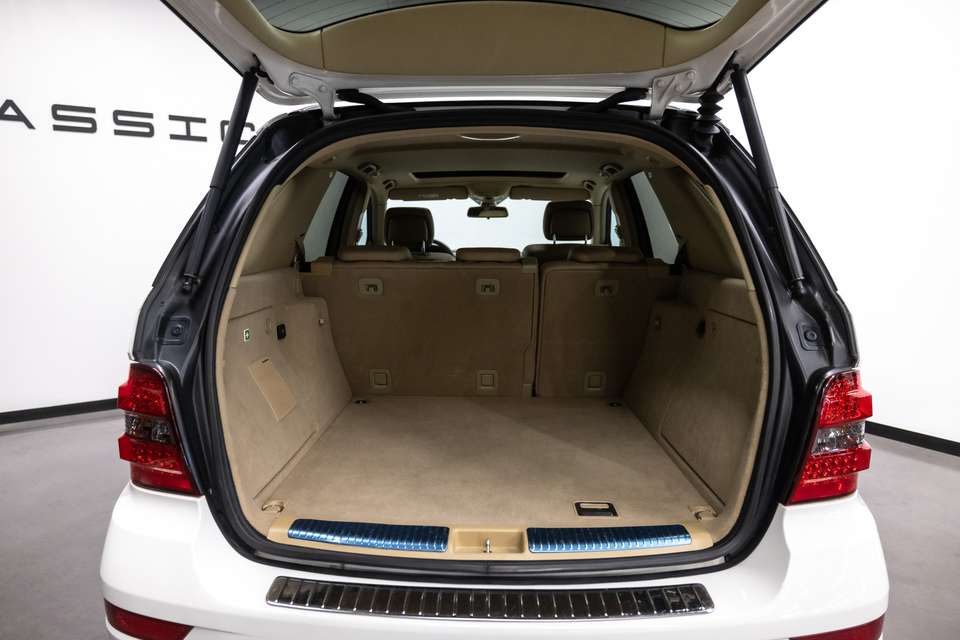 Mercedes-Benz ML 350 - Imagem 12