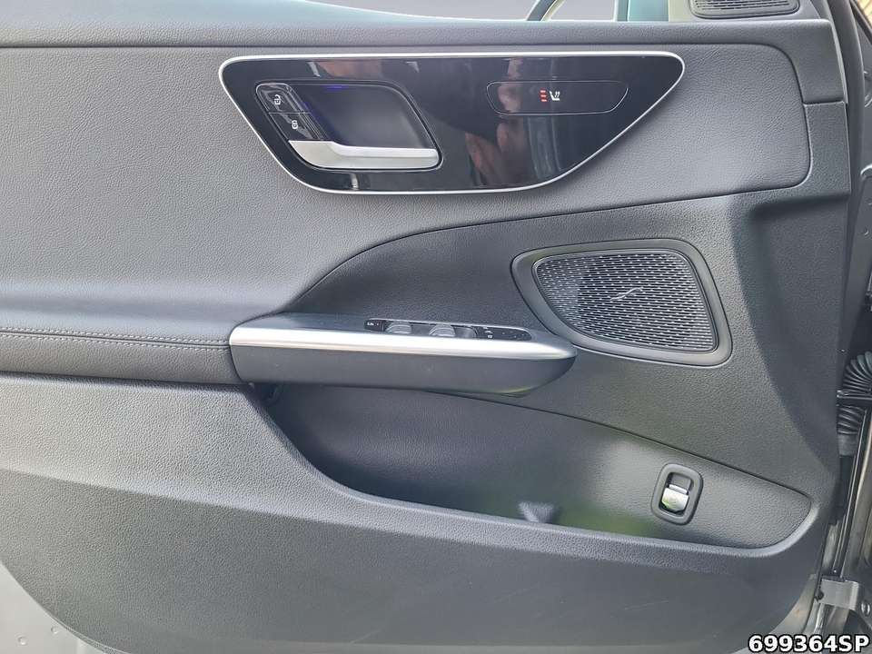 Mercedes-Benz C 180 - Imagem 14