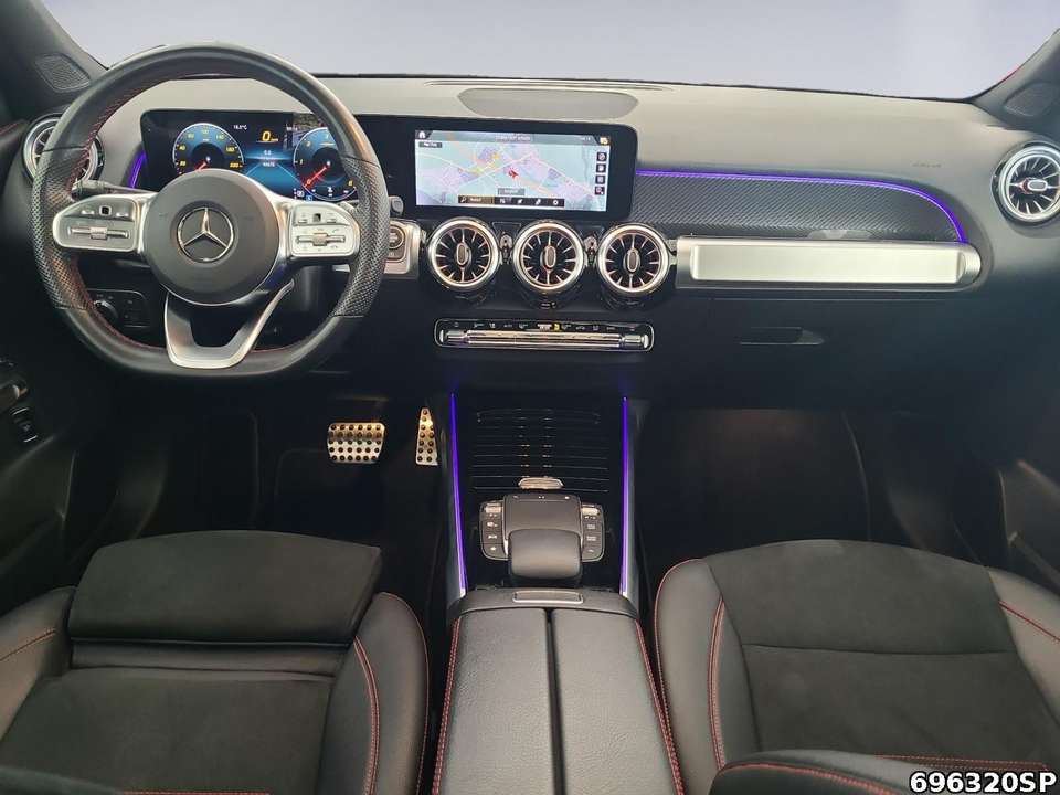 Mercedes-Benz GLB 220 - Imagem 8