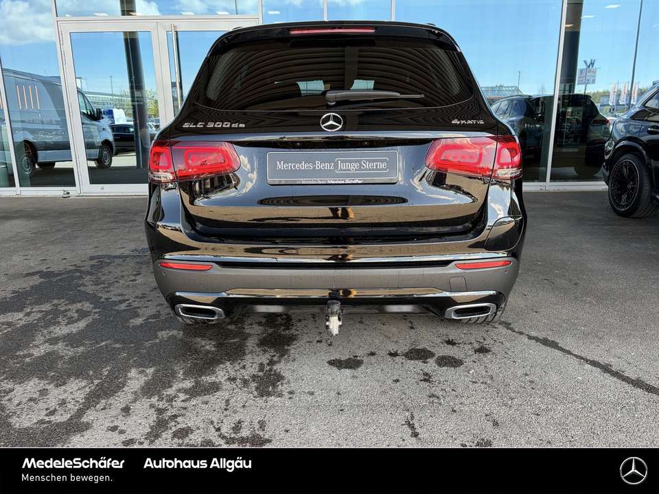 Mercedes-Benz GLC 300 - Imagem 8