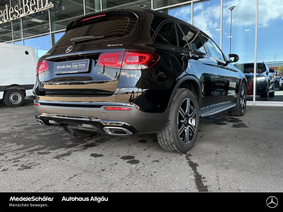 Mercedes-Benz GLC 300 - Imagem 9