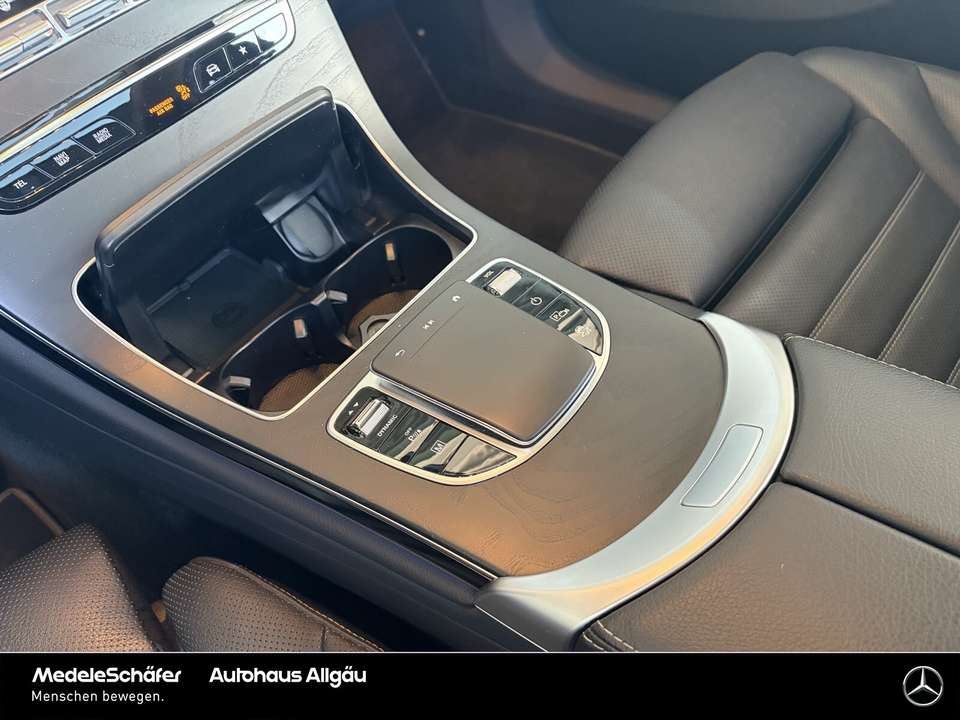 Mercedes-Benz GLC 300 - Imagem 15