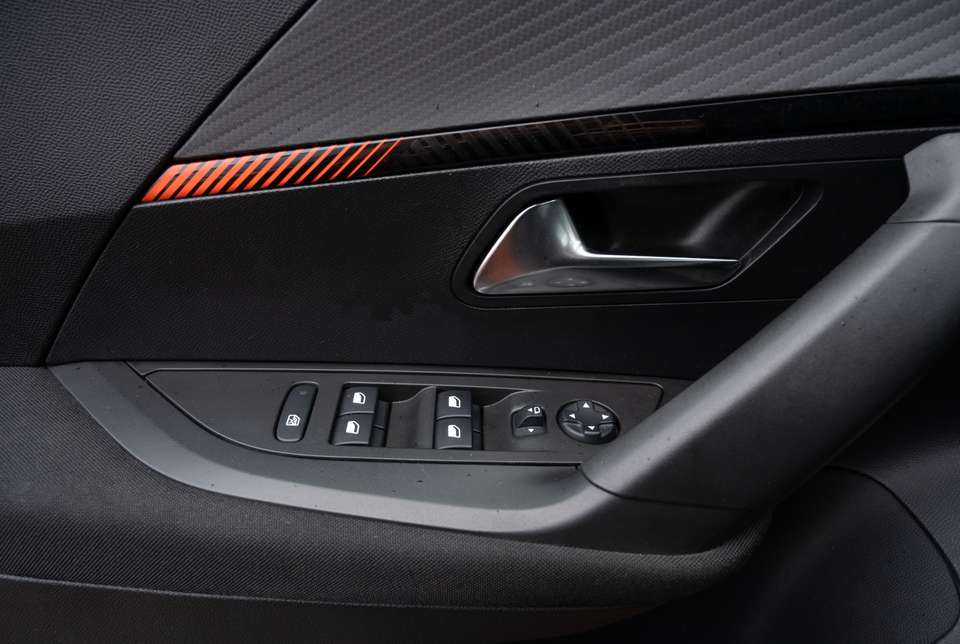 Peugeot 2008 - Imagem 12