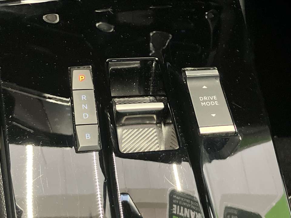 Opel Mokka-E - Imagem 12