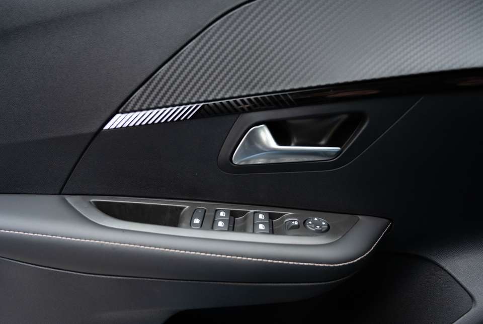 Peugeot 208 - Imagem 12