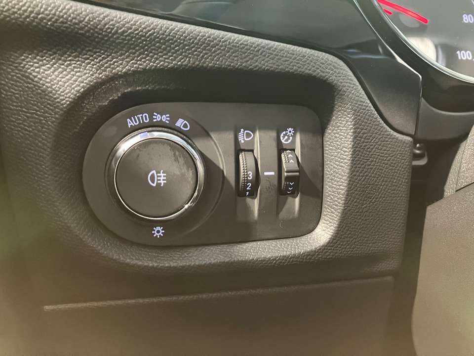 Opel Corsa - Imagem 9