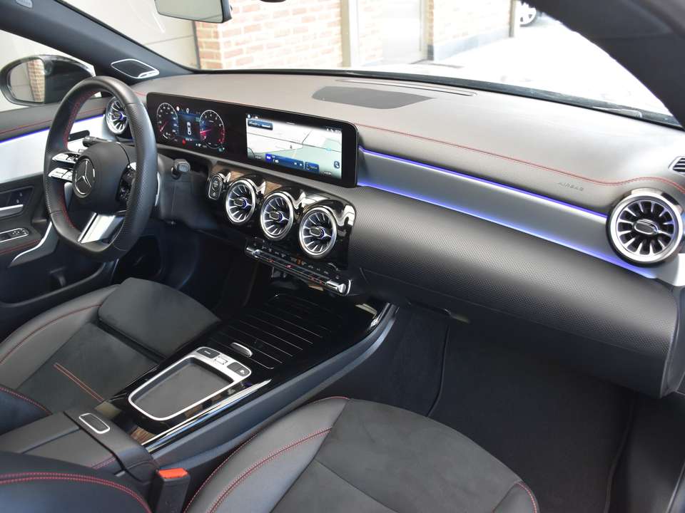 Mercedes-Benz CLA 250 - Imagem 14