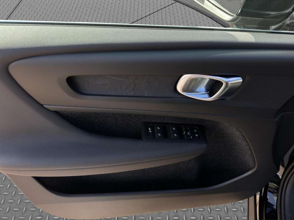 Volvo XC40 - Imagem 11