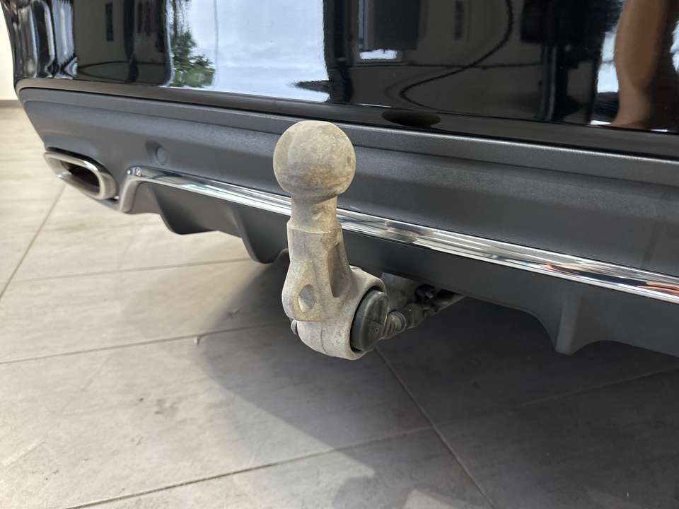 Mercedes-Benz C 300 - Imagem 8