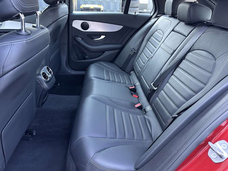 Mercedes-Benz C 220 - Imagem 9