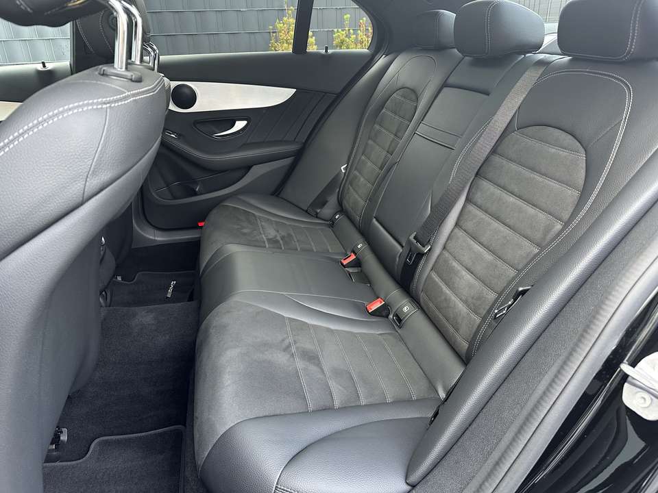 Mercedes-Benz C 300 - Imagem 12