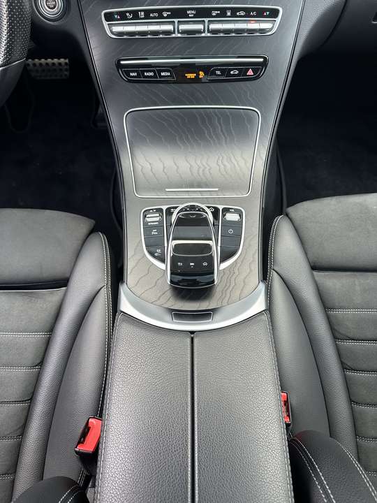 Mercedes-Benz C 300 - Imagem 15