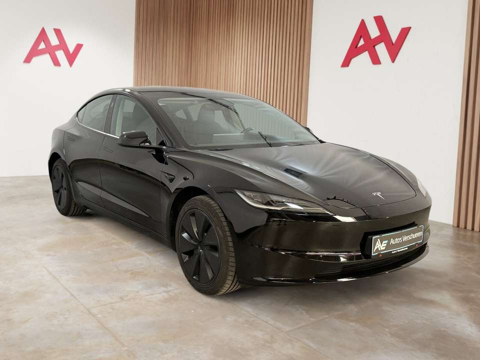 Tesla Model 3 - Imagem 3