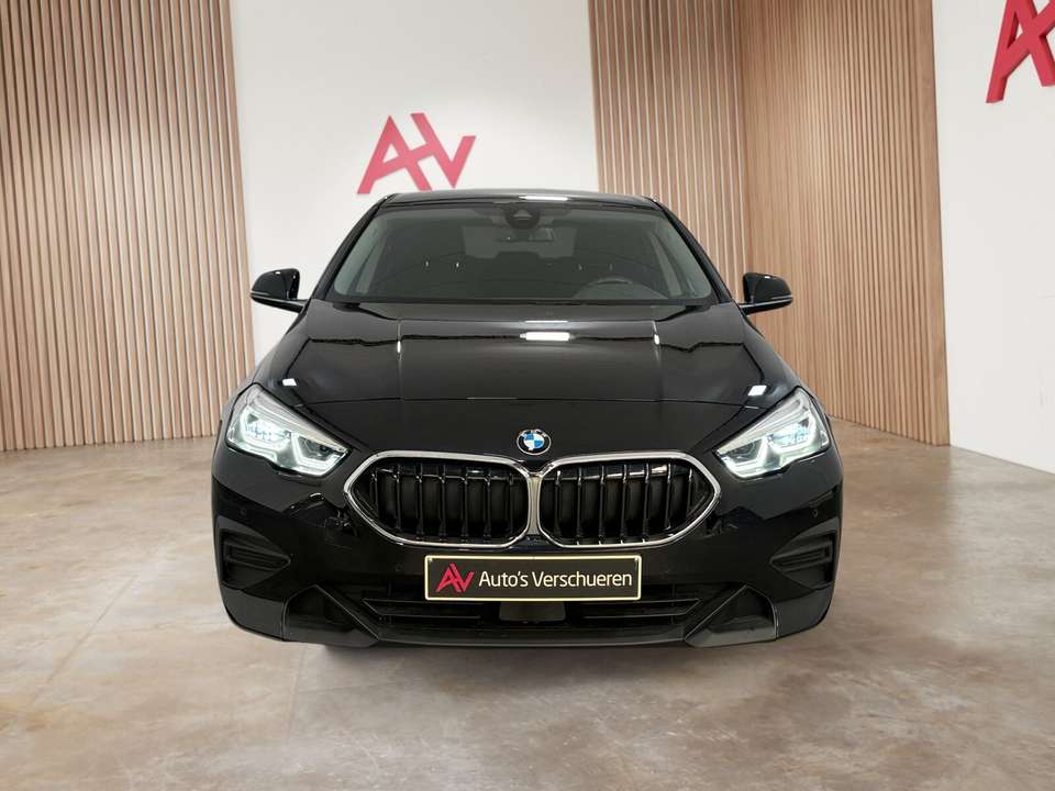 BMW 218 - Imagem 2