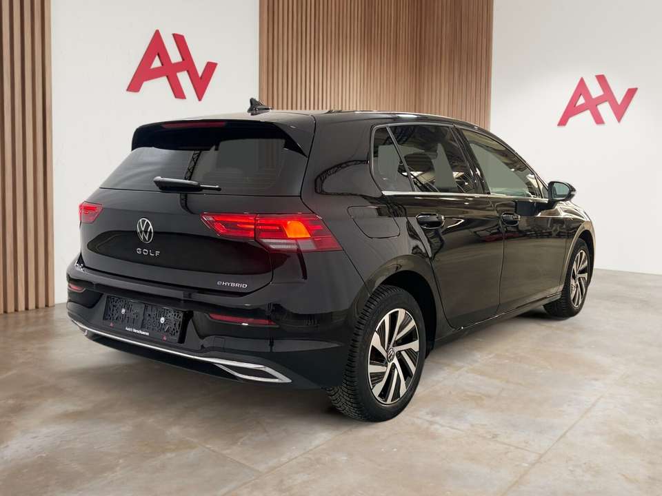 Volkswagen Golf - Imagem 6