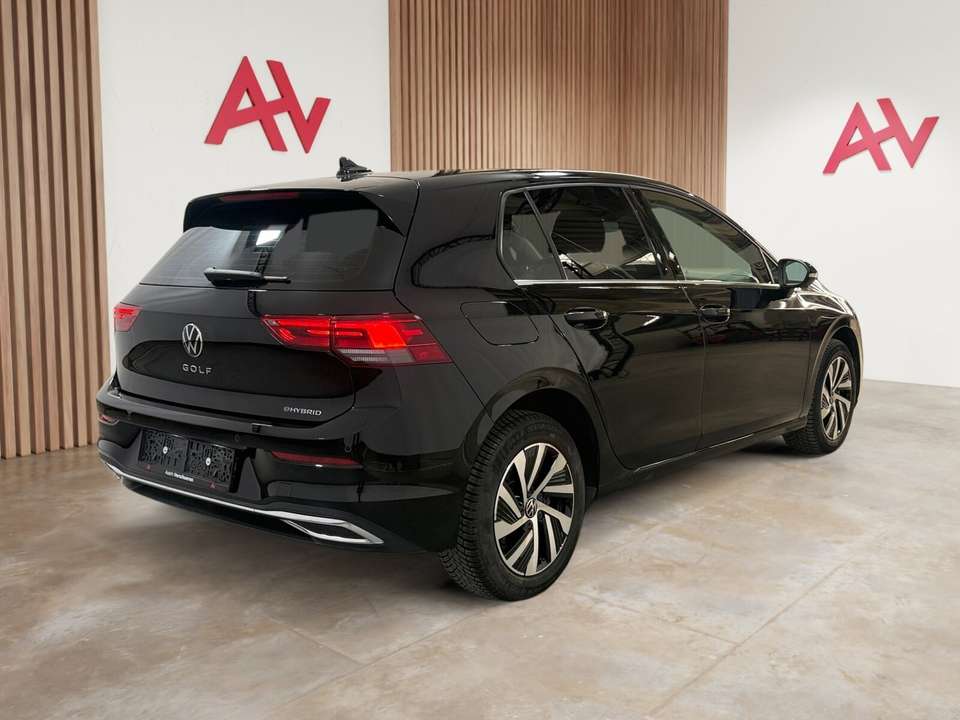 Volkswagen Golf - Imagem 6