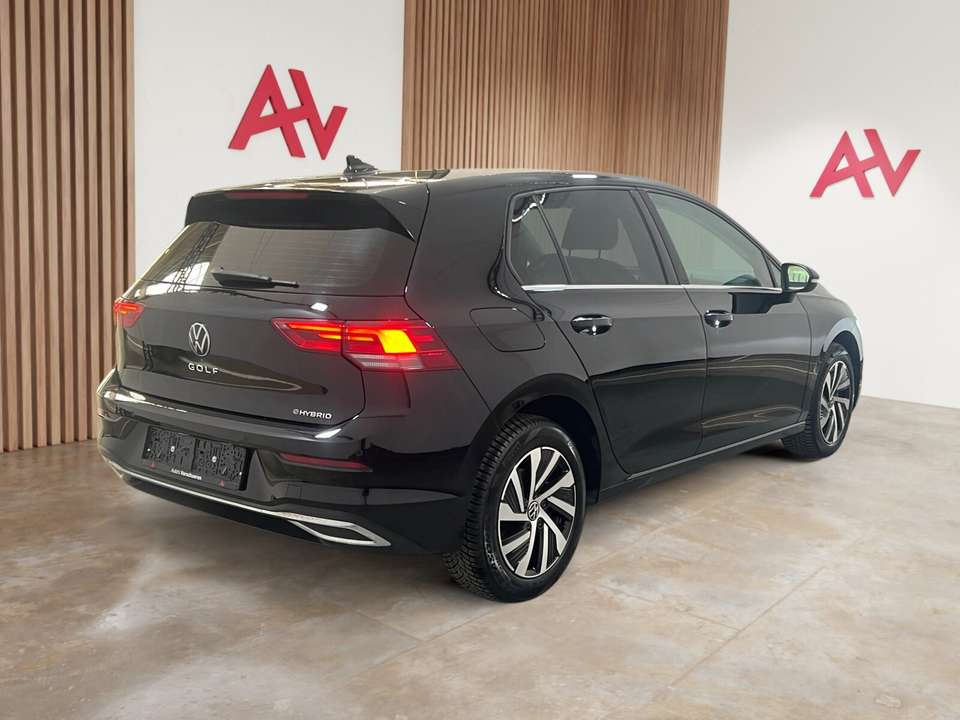 Volkswagen Golf - Imagem 6