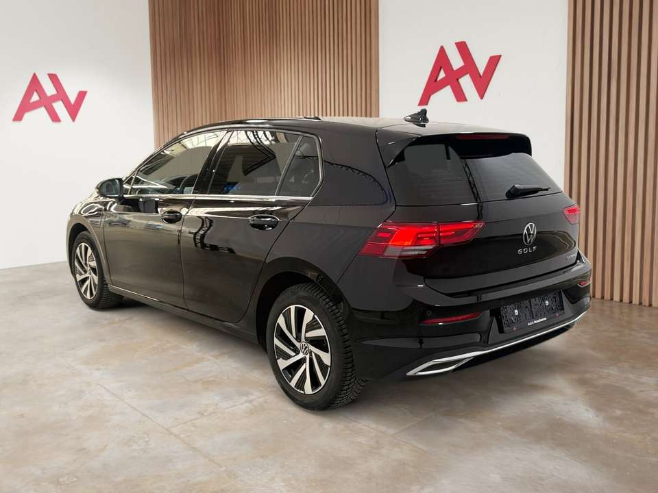 Volkswagen Golf - Imagem 10