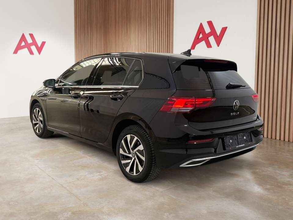 Volkswagen Golf - Imagem 10