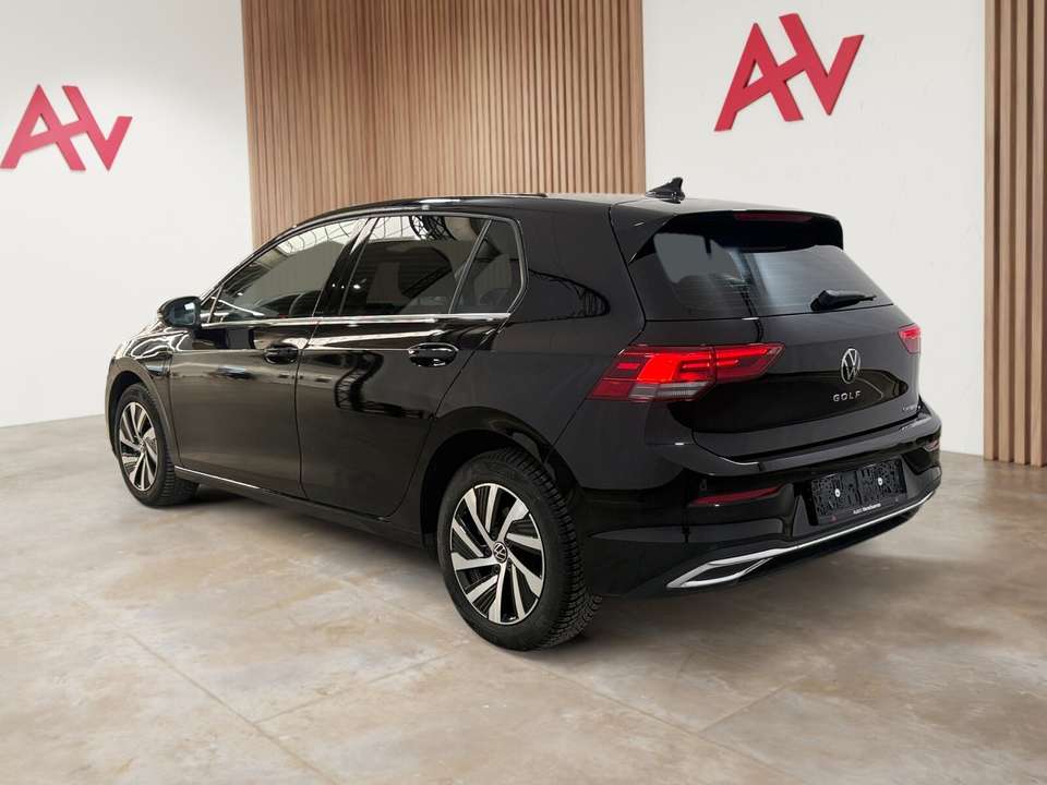 Volkswagen Golf - Imagem 10