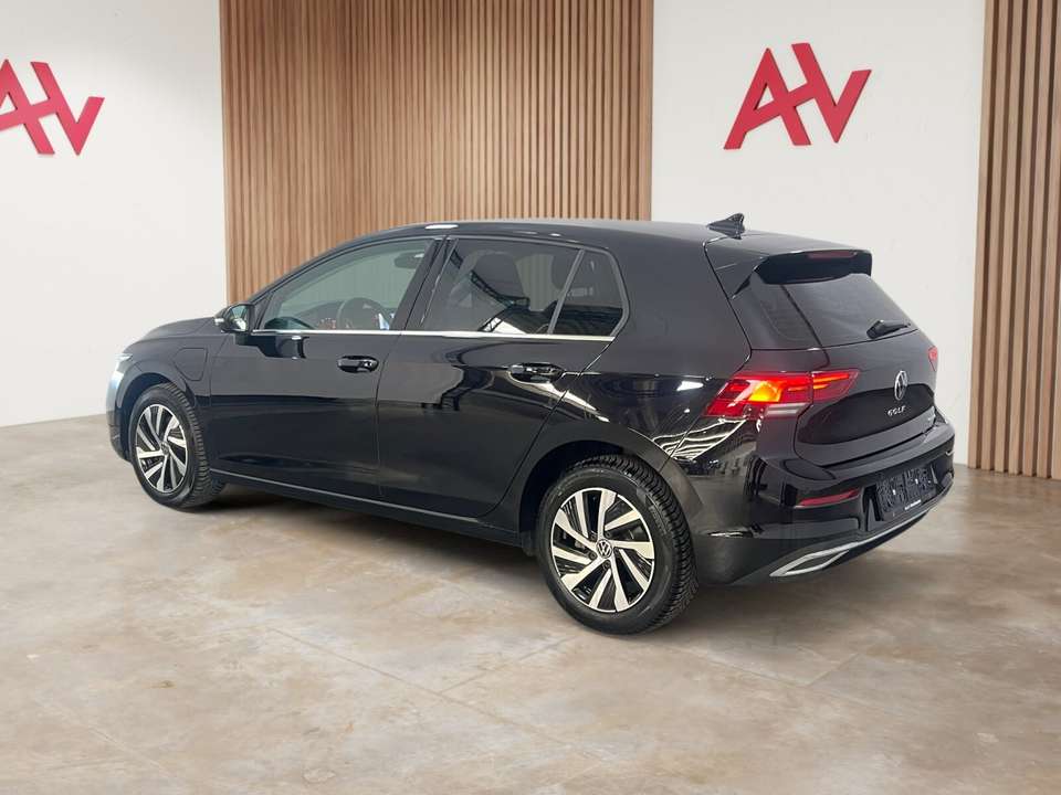 Volkswagen Golf - Imagem 10